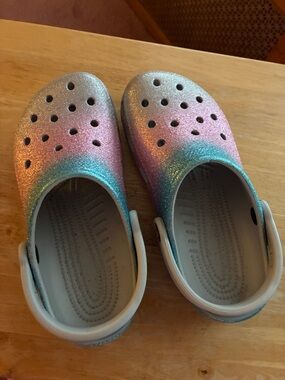 Kids Glitter Ombre Clogs with Heel Strap - Pink & Blue
